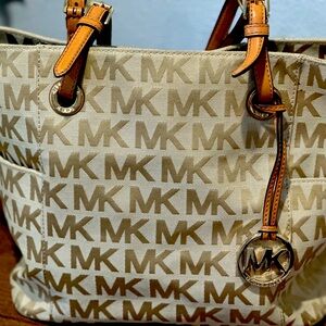 Michael Kors purse